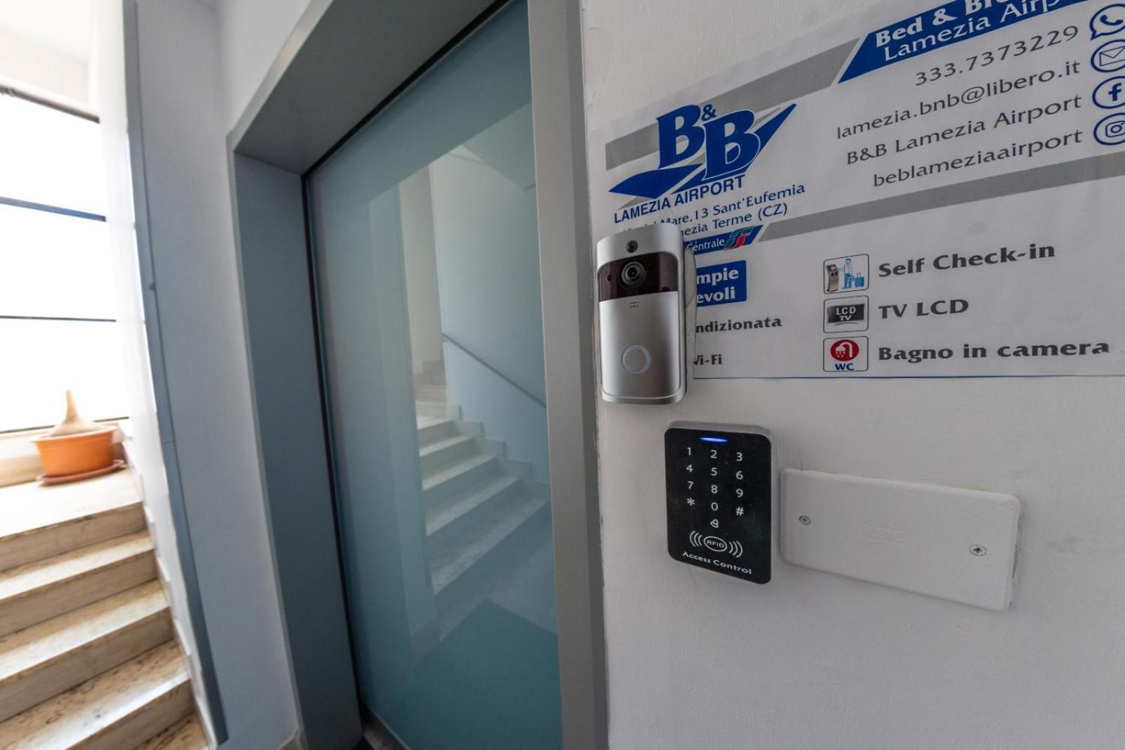 Guest House Lamezia Airport Lamezia Terme Extérieur photo